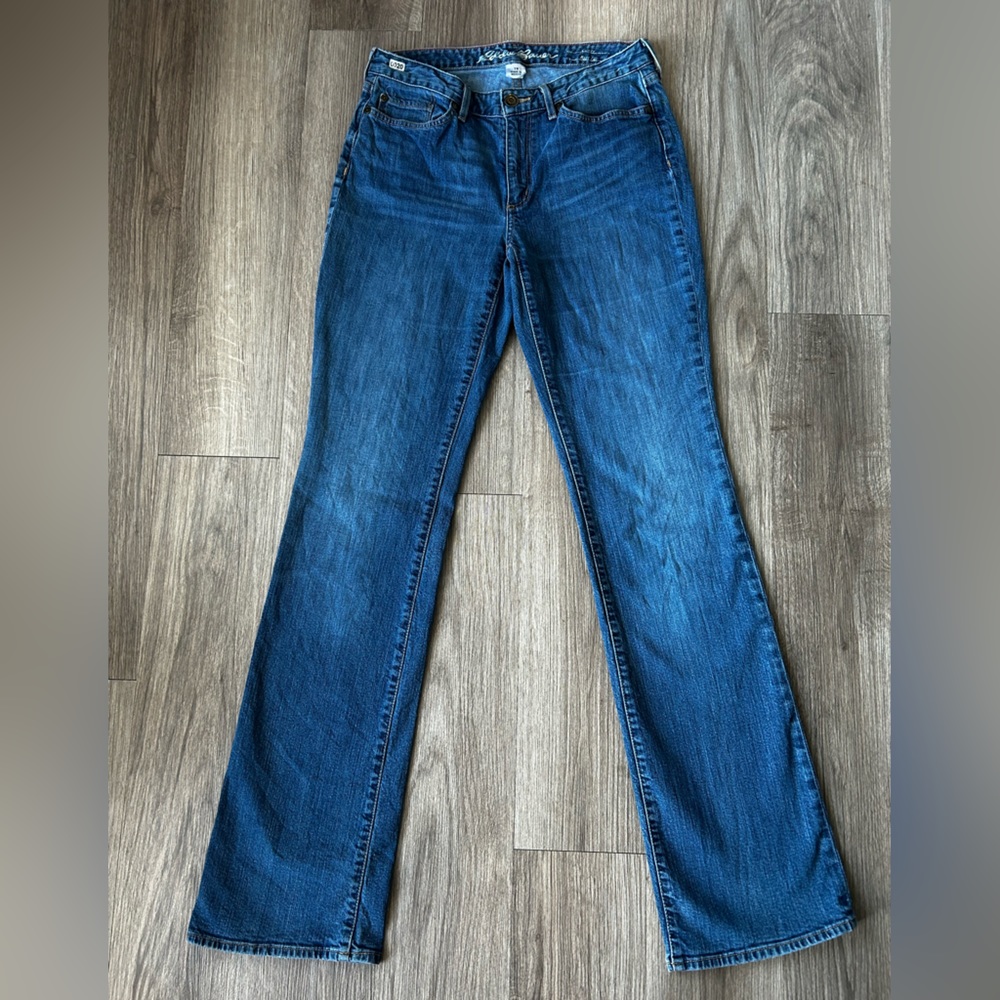 Eddie Bauer curvy boot cut women’s jeans 6 medium wash gently used